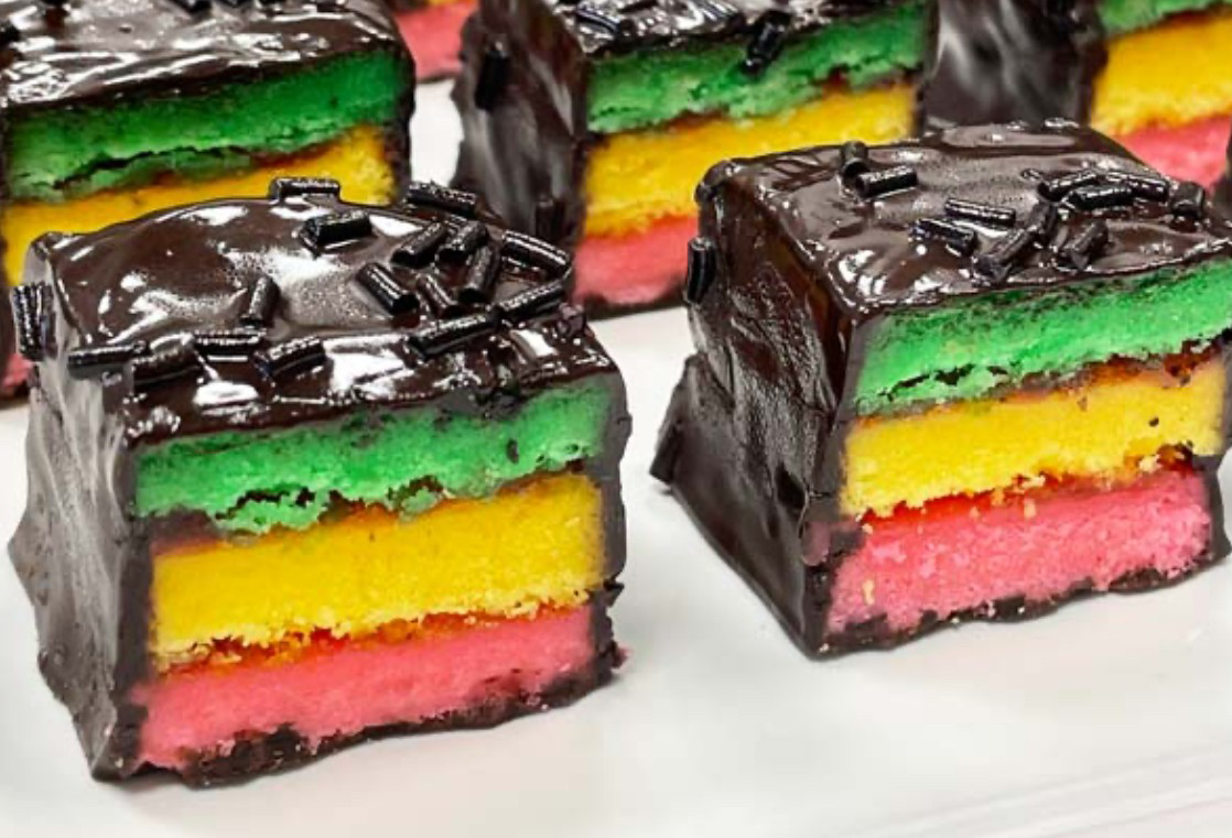 OUR FAMOUS RAINBOW COOKIE